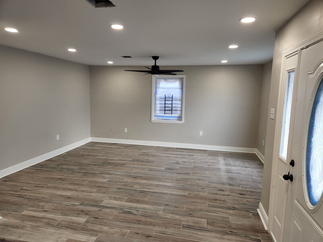 7351 New Castle St, New Orleans, LA 70126 House Rental in New Orleans