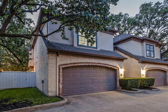 Building Photo - 5950 Lindenshire Ln