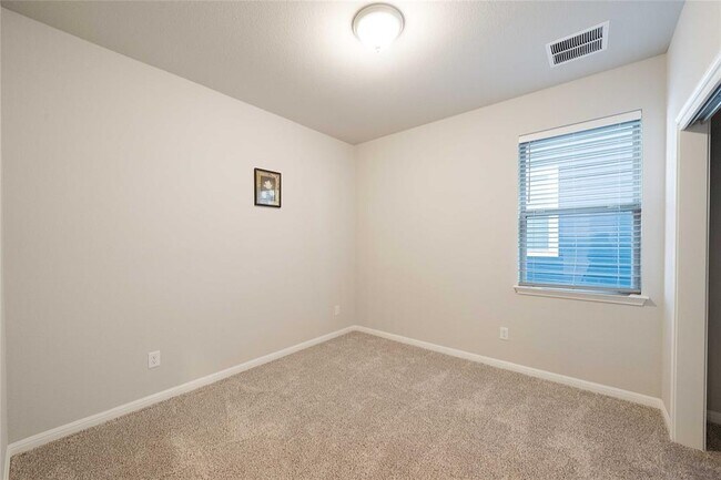 Foto del edificio - 140 Drifter Ln
