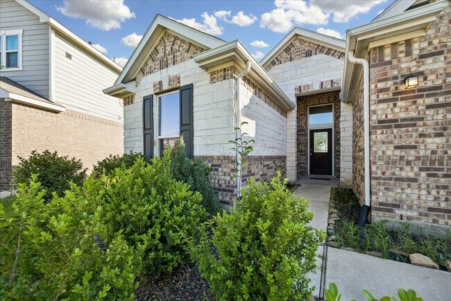 Foto del edificio - 22207 Davenport Downs Ln