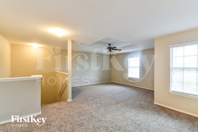 Foto del edificio - 12831 Limestone Way