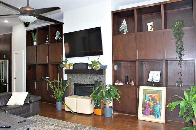 Foto del edificio - 1504 Hazel St