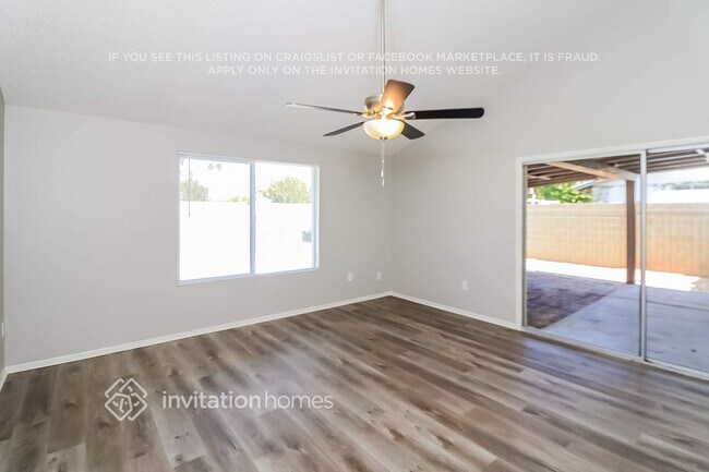 Foto del edificio - 5552 W Carol Ave