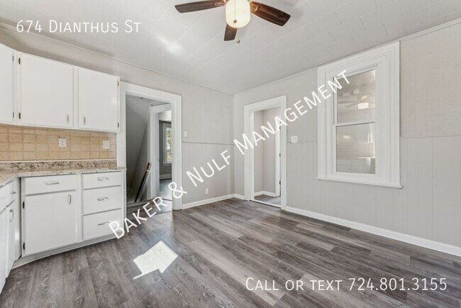 Foto del edificio - 674 Dianthus St