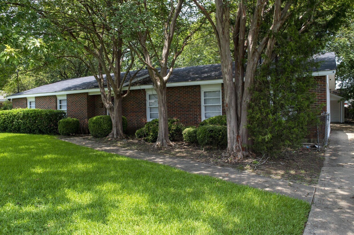 2913 N Colonial Dr, Montgomery, AL 36111 House Rental in Montgomery