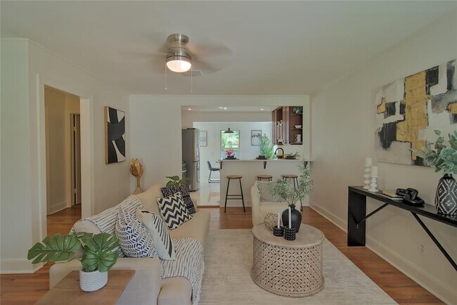 Foto del edificio - 1505 Karen Ave