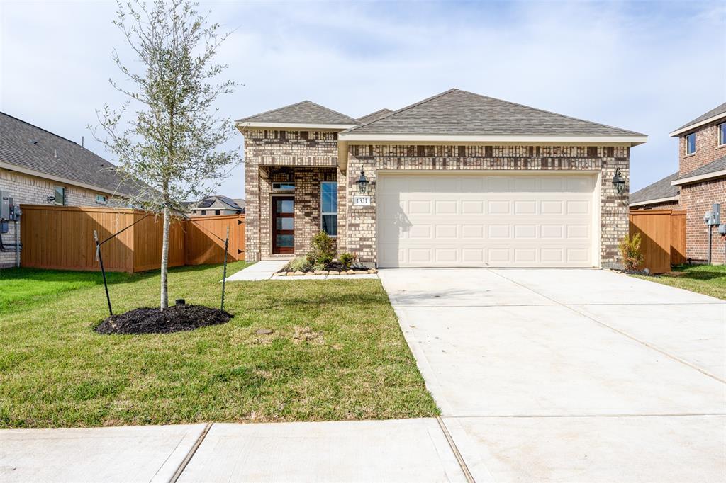 1321 Red Hills Dr, Rosharon, TX 77583 House Rental in Rosharon, TX