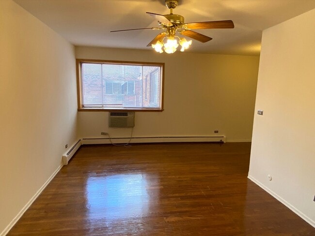 Interior Photo - 531 W. Deming
