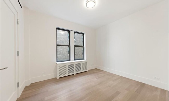 Foto del edificio - 1160 5th Ave