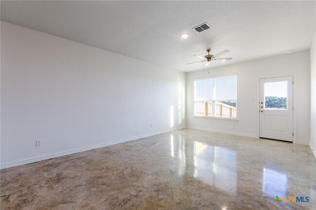 Foto del edificio - 3802 Pecan Hickory Trl