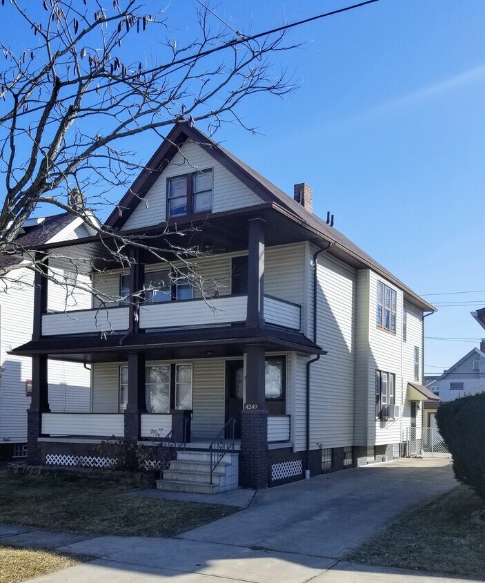 Primary Photo - 4249 W 50th St