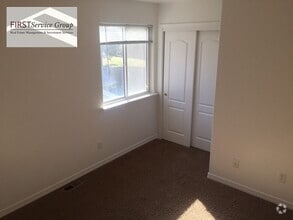 Building Photo - 3601-3603 Dill Dr