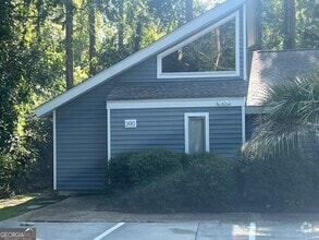 Building Photo - 390 Hummingbird Cir