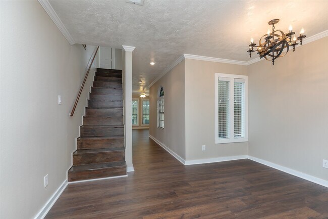 Foto del edificio - 1611 Oakdale St