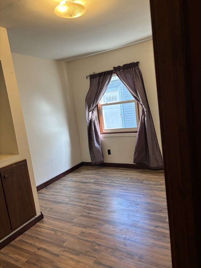 Building Photo - 109 Baynes St