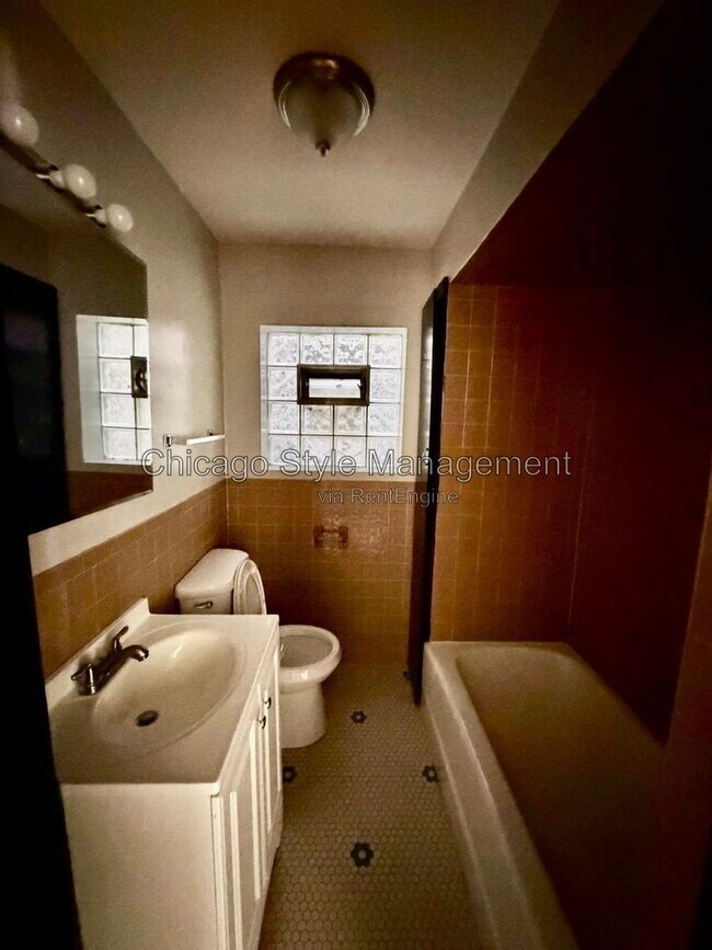 Foto del edificio - 2950 W 61st St