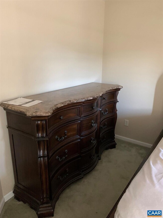 Foto del edificio - 131 BURNETT St