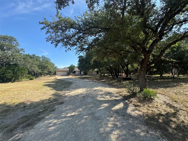 Building Photo - 1045 Hidden Hills Dr