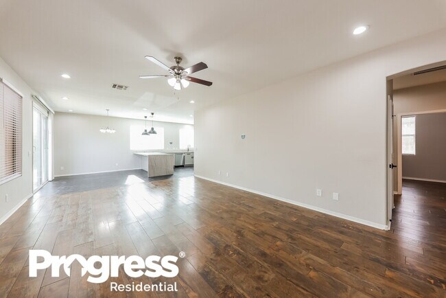 Building Photo - 9451 W Ross Ave