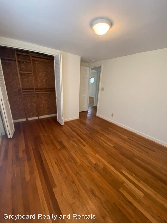 Foto del edificio - 3 br, 1.5 bath House - 601 Laurel Ave
