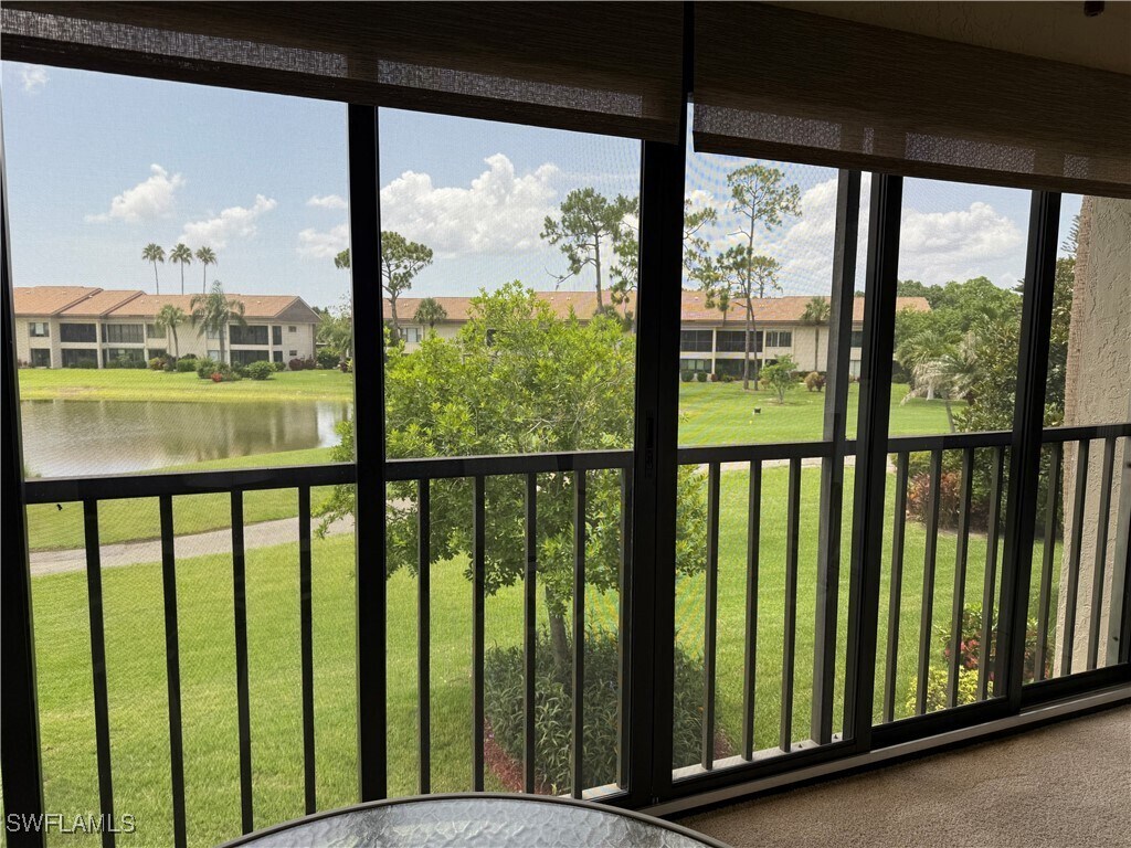 Foto principal - 5590 Trailwinds Dr