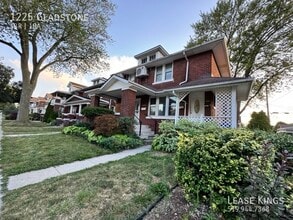 Building Photo - 1225 Gladstone Ave