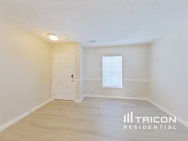 Foto del edificio - 124 Wigmore Ln