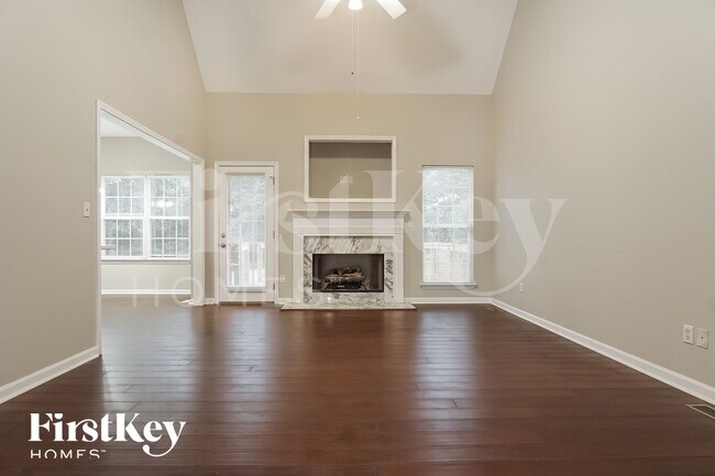Foto del edificio - 5612 Elliot Cir