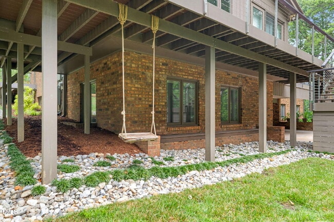 Building Photo - 100 Laurel Hill Cir