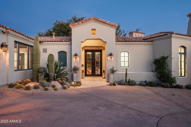 Foto del edificio - 9290 E Thompson Peak Pkwy
