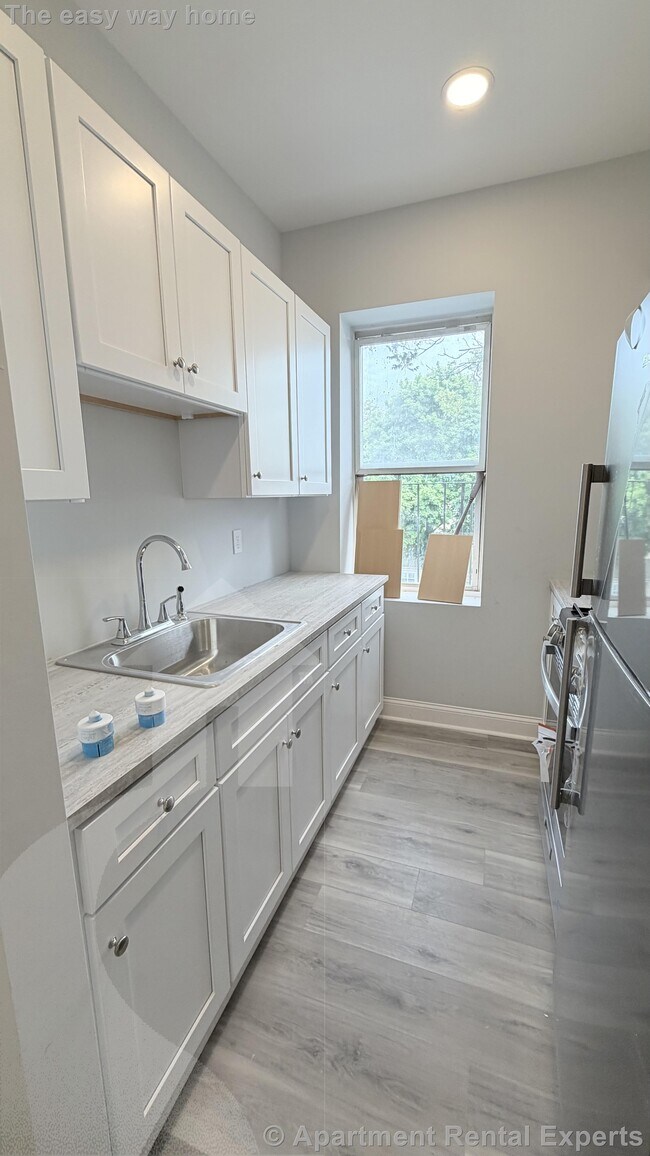Photo - 74 Kirkland St Apartment