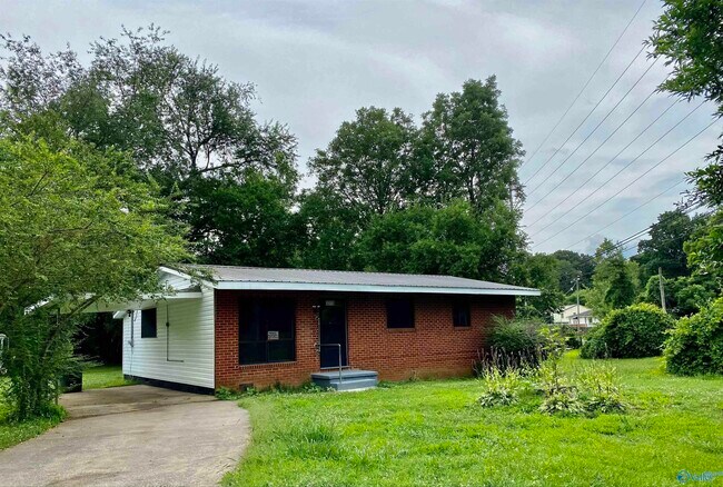 Building Photo - 3213 Normandale Dr NW