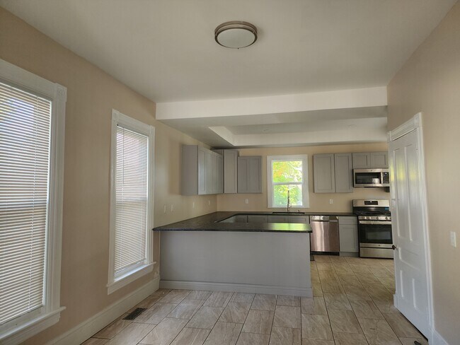 Foto del edificio - 6 Thorndike St