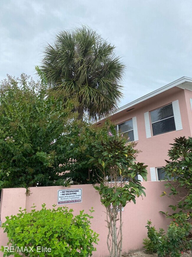 Building Photo - 1 br, 1 bath House - 420 Monroe Ave #D-101
