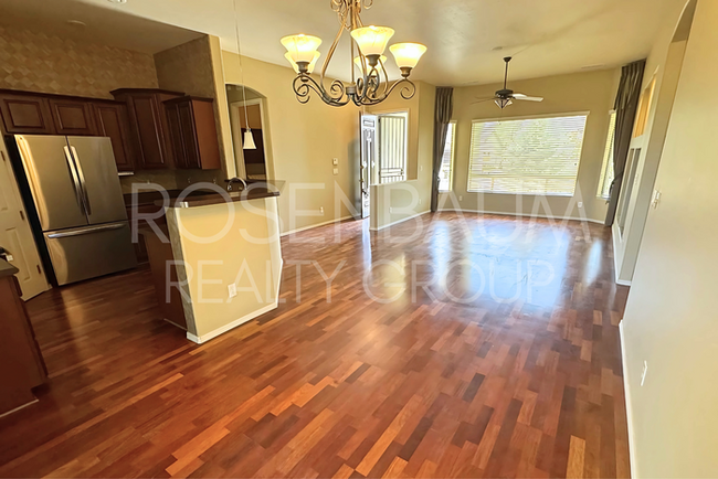 Foto del edificio - Beautiful 3-bedrooms, 2-baths home in the ...