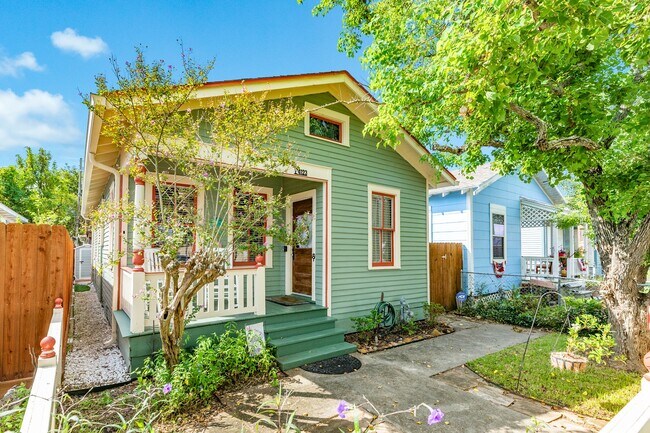 Foto del edificio - 4123 Avenue Q