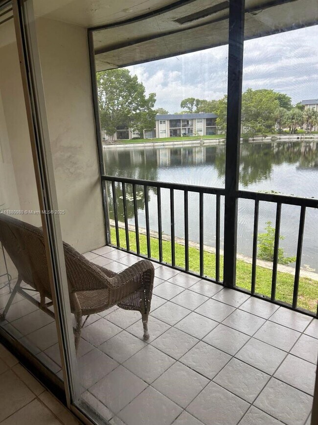 Foto del edificio - 7901 S Colony Cir