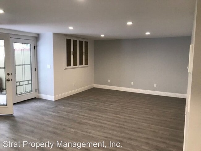 Building Photo - 3575 Sixth Ave