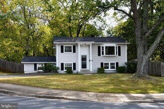 Building Photo - 3811 Forestdale Ave