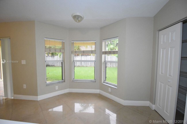 Building Photo - 13500 SW 118th Pl