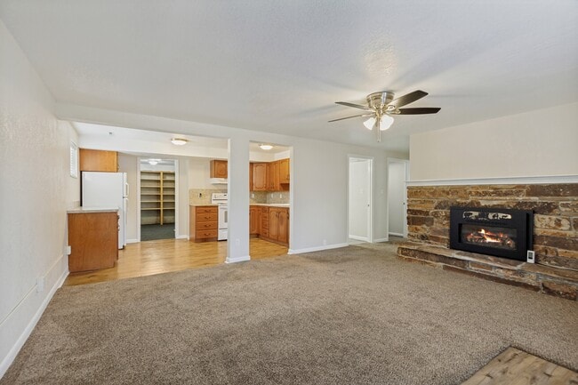 Building Photo - 256 N 300 W