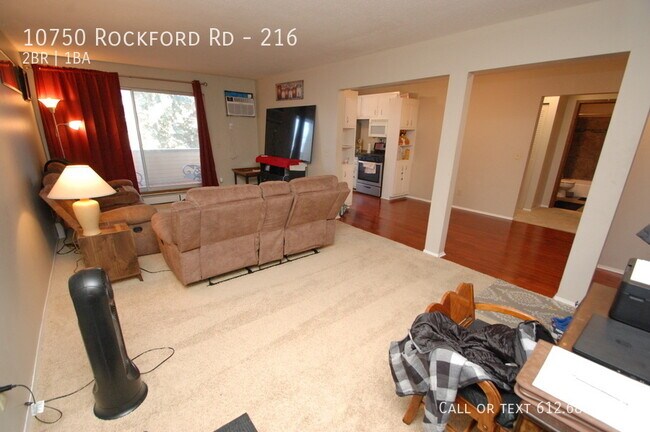 Foto del edificio - 10750 Rockford Rd - 2 beds, 1 full bath