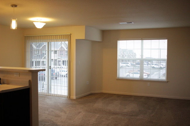 Living room - Ashley Estates