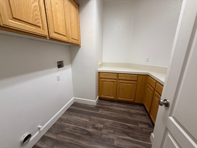 Building Photo - 1717 Monte Vista Ct