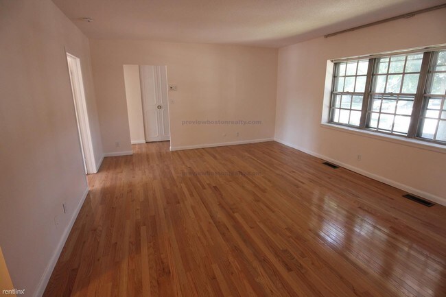 Foto del edificio - 211 Lake Shore Rd