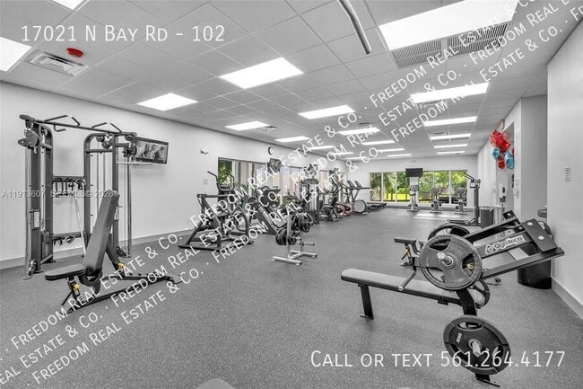 Building Photo - 17021 N Bay Rd