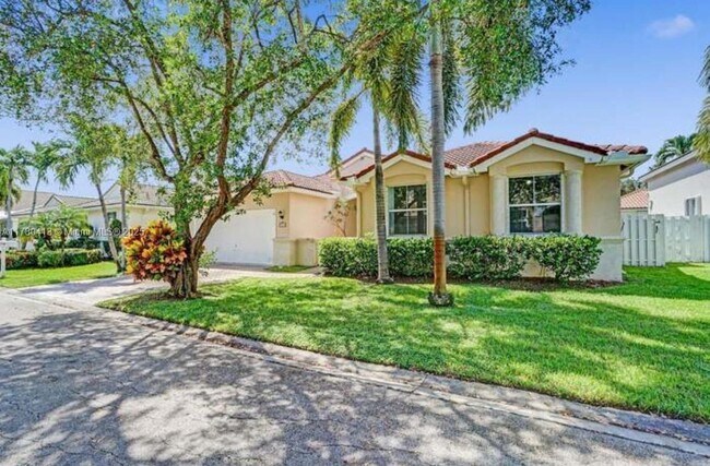 Foto del edificio - 5341 SW 33rd Terrace