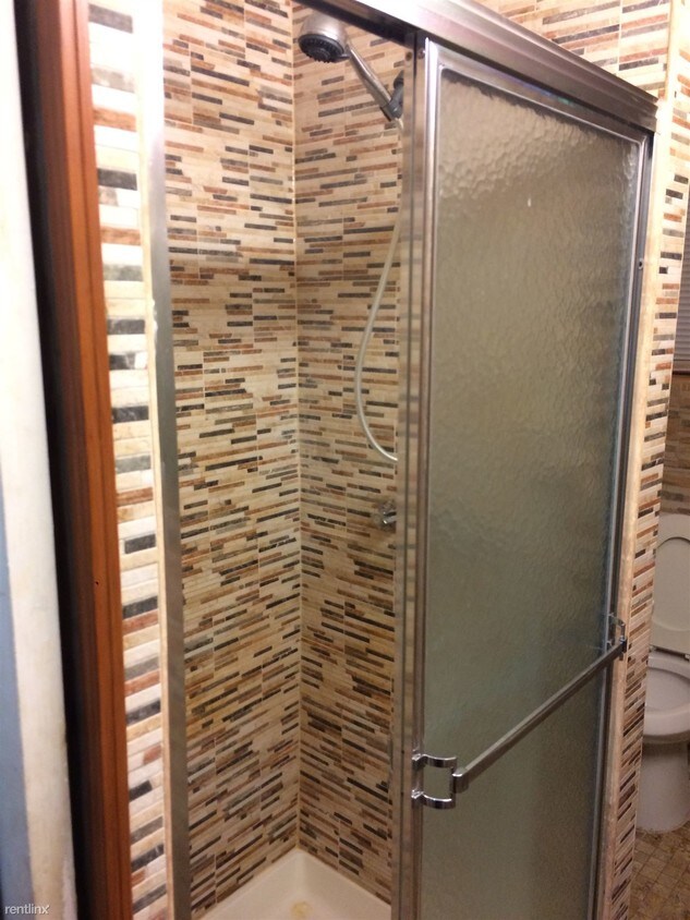 Building Photo - 145 Stanhope St