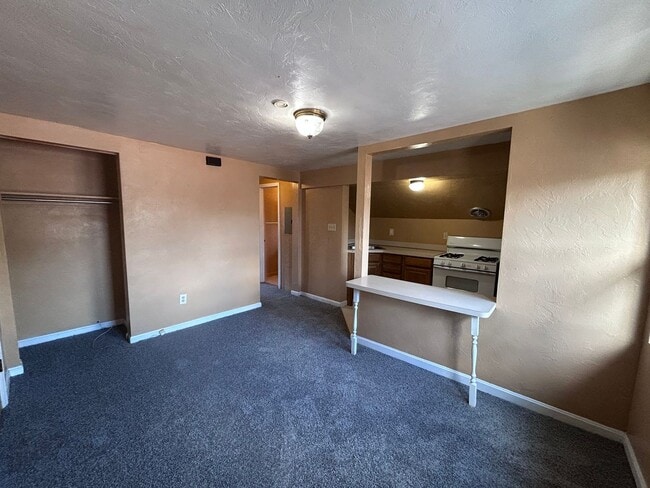 Photo - por3401 Apartment