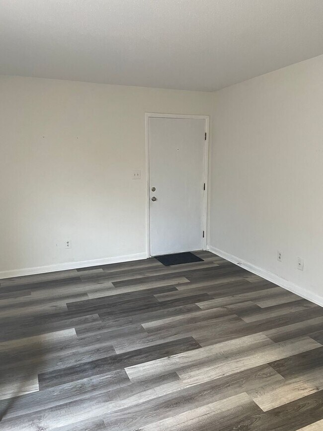 Foto del edificio - 10170 Beach Dr SW